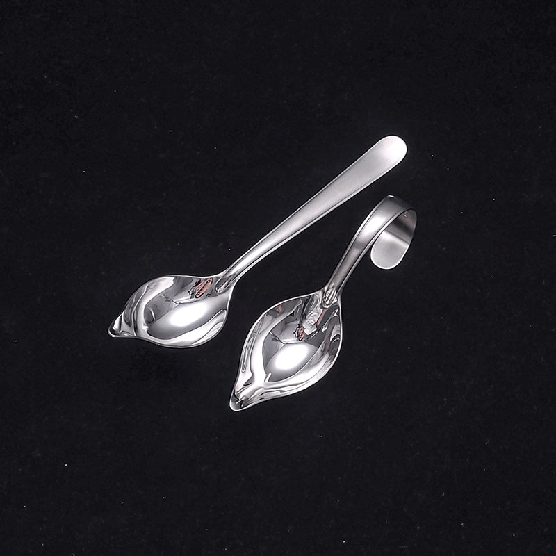 Gravy Spoon Ladle Small Ladle with Pouring Spout 18/10 Stainless Steel Sauce Drizzle Spoon for Spooning Gravies and Sauces